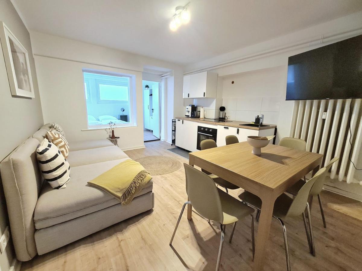 Hamburg City Apartment For 7 Eksteriør billede