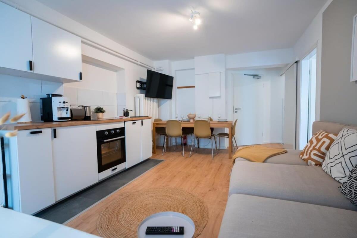 Hamburg City Apartment For 7 Eksteriør billede